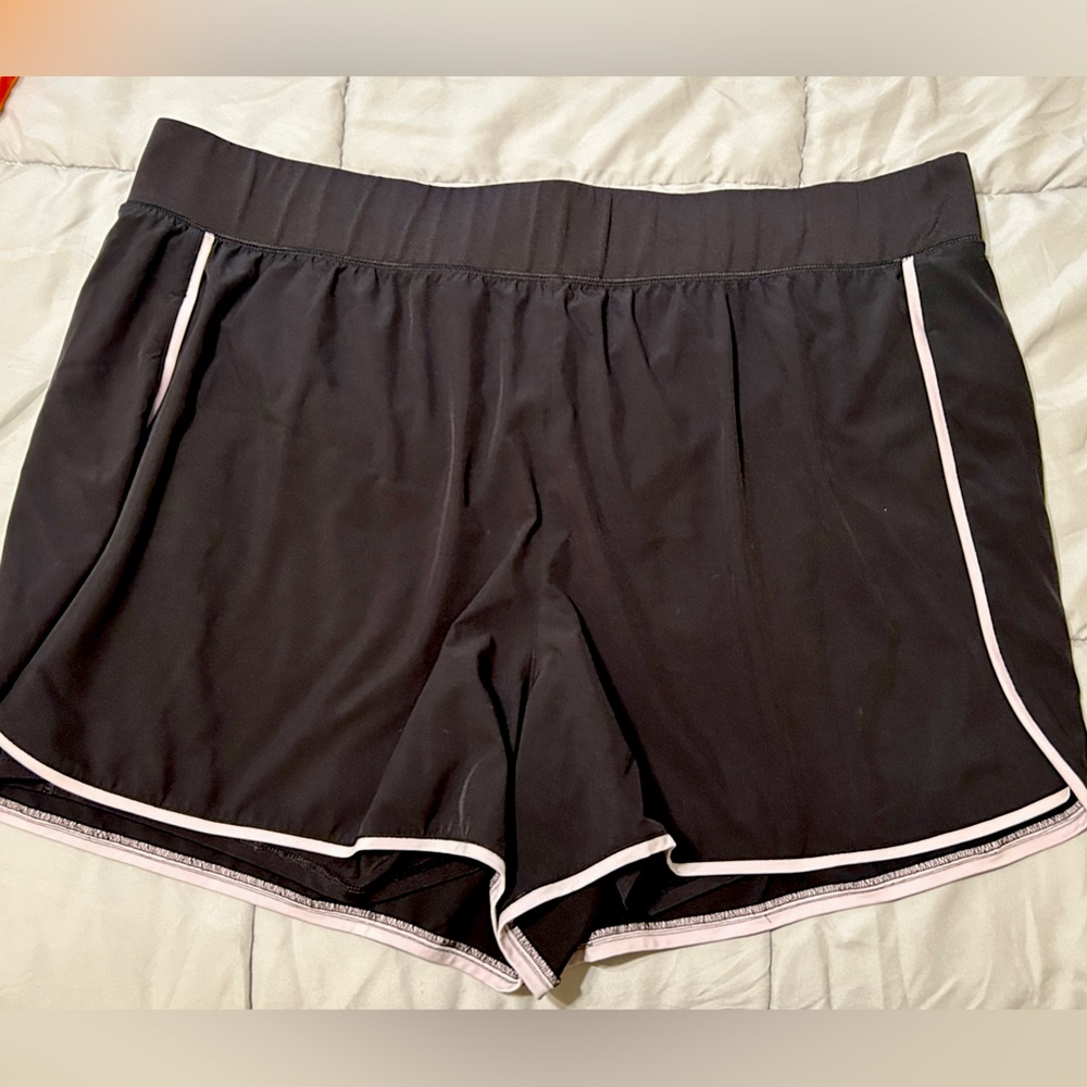 TEK GEAR Athletic Shorts
Size 3x